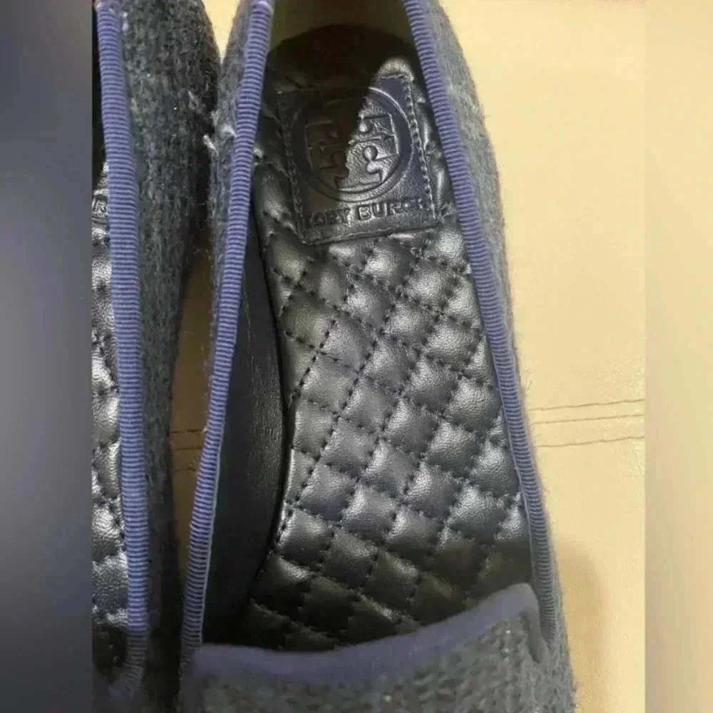 TORY Burch Chandra Tweed Navy Blue Loafers Sz 7.5 - Picture 4 of 12